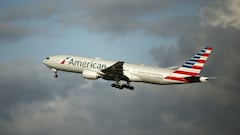 Clapping when an airplane lands: Why people do it and the reason why you shouldn’t