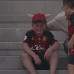 ‘Premio’ para el niño viral que lloró por el arbitraje del Mallorca-Barça