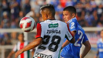 Futbol, Palestino vs Universidad de Chile.
Fecha 3, campeonato Nacional 2023.
El jugador de Universidad de Chile Renato Huerta, derecha, disputa el balon con Dilan Zunigaz de Palestino durante el partido de primera division realizado en el estadio Municipal de La Cisterna en Santiago, Chile.
05/02/2023
Dragomir Yankovic/Photosport
Football, Palestino vs Universidad de Chile.
3nd turn, 2023 National Championship.
Universidad de Chile's player Renato Huerta, right, vies for the ball against Dilan Zuniga of Palestino during the first division match at the Municipal de La Cisterna in Santiago, Chile.
05/02/2023
Dragomir Yankovic/Photosport