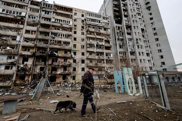 Las fuerzas rusas enviadas por Vladímir Putin han atacado con fuerza este viernes la capital de Ucrania, Kiev.