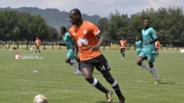 Baldomero Perlaza, refuerzo para el mediocampo de Santa Fe