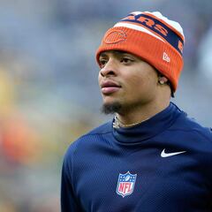 Justin Fields deja a los Bears y llega a los Steelers