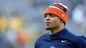 GREEN BAY, WISCONSIN - JANUARY 07: Justin Fields #1 of the Chicago Bears looks on prior to the game against the Green Bay Packers at Lambeau Field on January 07, 2024 in Green Bay, Wisconsin.   Patrick McDermott/Getty Images/AFP (Photo by Patrick McDermott / GETTY IMAGES NORTH AMERICA / Getty Images via AFP)