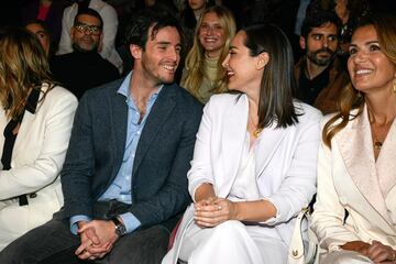 Iñigo Onieva y Tamara Falcó durante el desfile de la firma Pedro del Hierro en la Mercedes Benz Fashion Week Madrid.