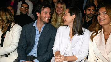 Iñigo Onieva y Tamara Falcó durante el desfile de la firma Pedro del Hierro en la Mercedes Benz Fashion Week Madrid, a 16 de febrero de 2023, en Madrid (España).
FAMOSOS;PEDRO DEL HIERRO;MBFWM
José Oliva / Europa Press
16/02/2023