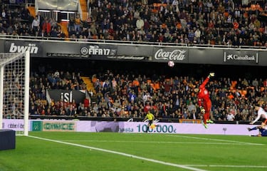Carlos Soler y el recuerdo del primer gol en Mestalla