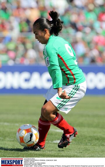 Ocampo es una de las mejores jugadoras de la historia del fútbol mexicano, incluso en 2006 estuvo considerada como una de las 20 jugadoras del mundo. Actualmente juega para el Club Pachuca y sigue siendo llamada a la Selección Mexicana, pues es uno de los estandartes del conjunto tricolor.
