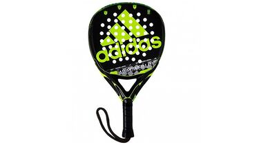 Todo lo que necesitas para jugar al pádel (y en oferta): palas, pelotas, equipaciones y mochilas