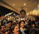 Cientos de hinchas acudieron a recibir a Luis Suárez en Uruguay