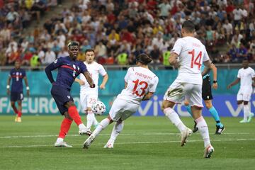 Paul Pogba y Ricardo Rodr¨ªguez.