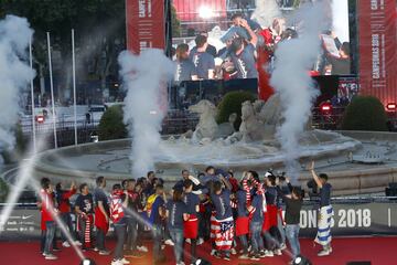 Los rojiblancos recorrieron la capital con final en Neptuno