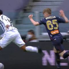 Cuadrado y una increíble asistencia: bicicleta y pase