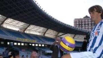 <b>PIDE PACIENCIA.</b> El centrocampista brasileño afirma que llega con la máxima ilusión al conjunto donostiarra.