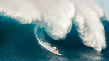HAIKU, MAUI, USA - DECEMBER 12: Paige Alms of Hawaii wining the 2019 cbdMD Jaws Big Wave Championships for the third time in her career at Peah'i on December 12, 2019 in Oahu, United States. (Photo by Cait Miers/WSL via Getty Images)