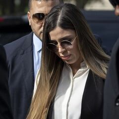 Emma Coronel es trasladada a presión en Texas