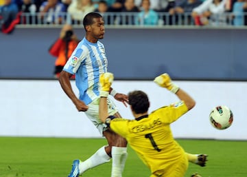 22/10/11 PARTIDO PRIMERA DIVISION 
MALAGA  -  REAL MADRID
RONDON