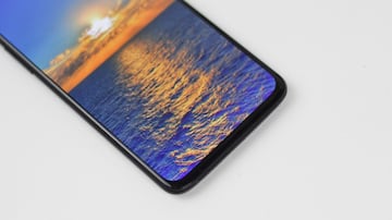 OnePlus 6T: características, precio y sensor de huellas en la pantalla