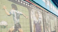 Feliz cumpleaños, Maradona: montaron una muestra fotográfica frente al Obelisco en homenaje a Diego