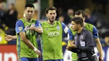 Dempsey durante el partido ante América.