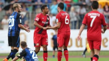 El delantero mexicano fue titular y jugó los primeros 45 minutos en la victoria del conjunto de las 'Aspirinas' ante el Koblenz.