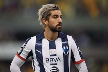 El delantero mexicano se encuentra cocinando su pase al Inter de Miami. Pizarro de irse al equipo de Beckham, acumularía 49.3 millones de euros, según datos de Transfermarkt. Ha jugado para el Pachuca, Chivas, Monterrey y ahora se iría a la MLS