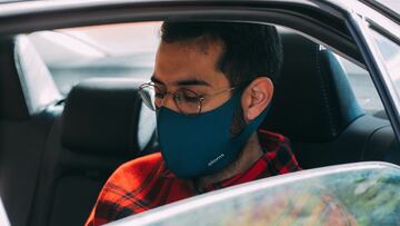 Fin de la mascarilla: ?ser¨¢ obligatoria en el coche, en la moto o en transporte p¨²blico?