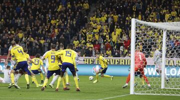 1-1. Rodrigo Moreno marcó el gol del empate y de la clasificación tras un centro de Fabián Ruiz en el minuto 92.