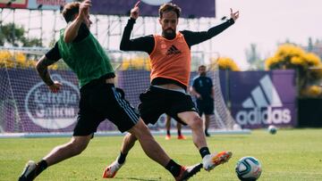 Míchel, en un entrenamiento del Real Valladolid.