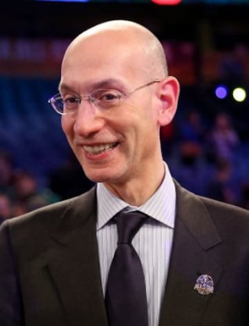 NEW ORLEANS, LA - FEBRUARY 14: NBA commissioner Adam Silver walks off the court after the BBVA Compass Rising Stars Challenge 2014 as part of the 2014 NBA Allstar Weekend at the Smoothie King Center on February 14, 2014 in New Orleans, Louisiana. NOTE TO USER: User expressly acknowledges and agrees that, by downloading and or using this photograph, User is consenting to the terms and conditions of the Getty Images License Agreement. Christian Petersen/Getty Images/AFP
== FOR NEWSPAPERS, INTERNET, TELCOS & TELEVISION USE ONLY ==