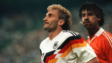 El escupitajo y la disputa entre Rudi Völler y Frank Rijkaard