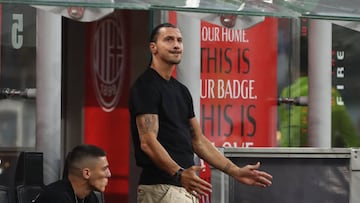 MILAN, ITALY - AUGUST 13: Zlatan Ibrahimovic of AC Milan shows their support during the Serie A match between AC MIlan and Udinese Calcio at Stadio Giuseppe Meazza on August 13, 2022 in Milan, . (Photo by Marco Luzzani/Getty Images)