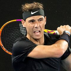 Nadal progresa con su primer triunfo en cinco meses