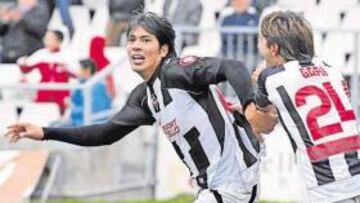 <b>CONTENTO. </b>El delantero argentino Leonardo Ulloa quiere seguir con su racha goleadora en 2009.