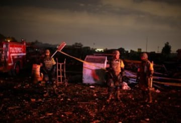 Soldados mexicanos asegurando la zona