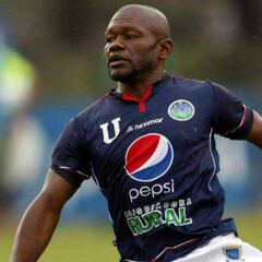 ¡Sorpresa! Tyson Núñez seguirá jugando pese a sus 45 años