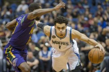 Tyus Jones y Toney Douglas.