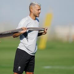 Stoichkov ya está en A Coruña para cerrar el trueque que lleva a Bouldini a Granada