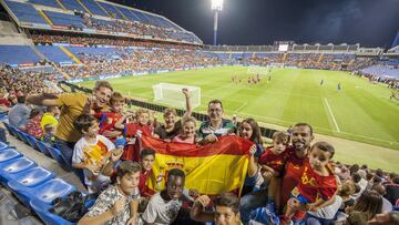 05/10/17 ENTRENAMIENTO DE LA SELECCION ESPAÃOLA
ESPAÃA
SEGUIDORES PANORAMICA DEL RICO PEREZ