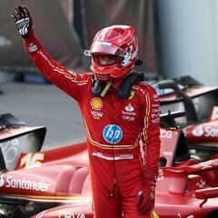 How many years in a row did Charles Leclerc secure pole position at the GP Azerbaijan?