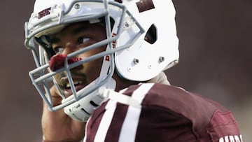 COLLEGE STATION, TX - NOVEMBER 12: Myles Garrett #15 of the Texas A&M Aggies warms up before playing the Mississippi Rebels at Kyle Field on November 12, 2016 in College Station, Texas. Bob Levey/Getty Images/AFP
== FOR NEWSPAPERS, INTERNET, TELCOS & TELEVISION USE ONLY ==
