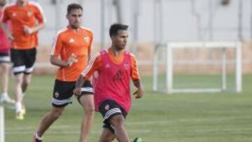 Viera, durante la pretemporada del Valencia.