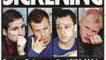 ENLOQUECIDOS. Lampard, Morris, Terry y Gudjohnsen salieron de borrachera el pasado 12 de septiembre, un día después de los atentados en EE UU y, en visible estado de embriaguez, se burlaron de norteamericanos que intentaban contactar con sus familias, según reveló el diario "News of the World".