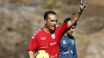 Jose Luis Oltra, entrenador del Tenerife.