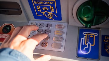El riesgo de imprimir el ticket del cajero tras sacar dinero que desconocías