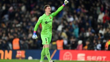 Ter Stegen celebra el gol contra la Real Sociedad.