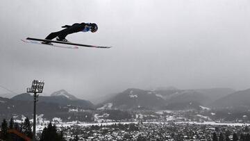 Kobayashi toca el cielo de Oberstdorf