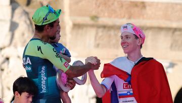 ¡Daniel Martínez se para en el podio del Giro de Italia!