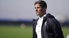 Robert Moreno durante un entrenamiento con el Granada.