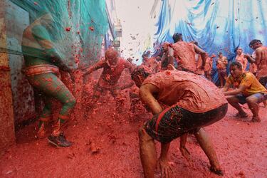 Cientos de personas han disfrutado de la fiesta. 