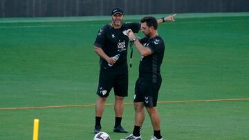 Francis Bravo y Pablo Guede, durante su etapa al frente del Málaga.